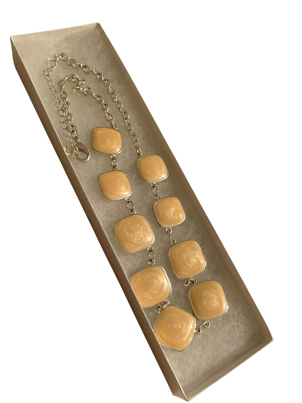 Necklace with Yellow Stones - Picture 4 of 9